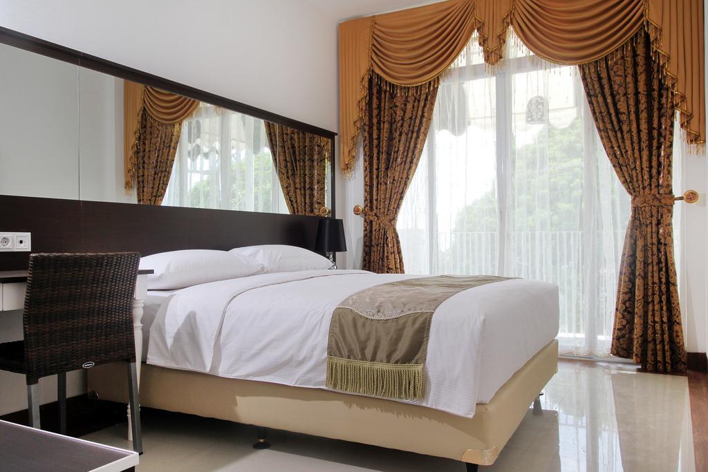 The Victoria Guesthouse Bandung Zewnętrze zdjęcie