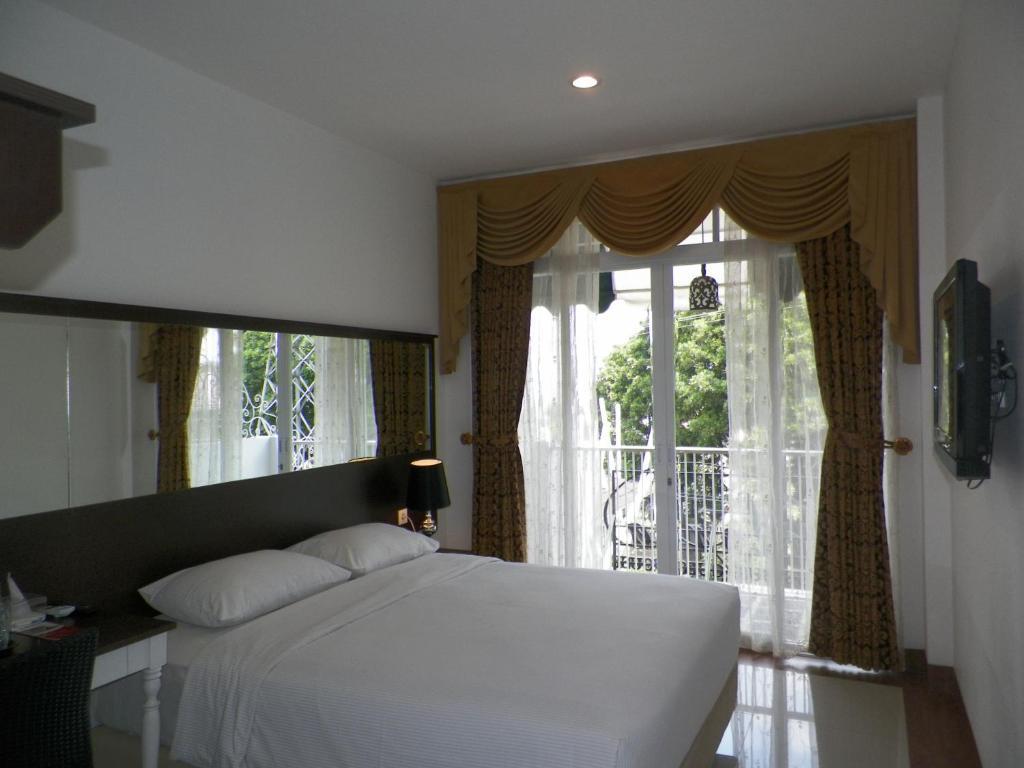The Victoria Guesthouse Bandung Pokój zdjęcie